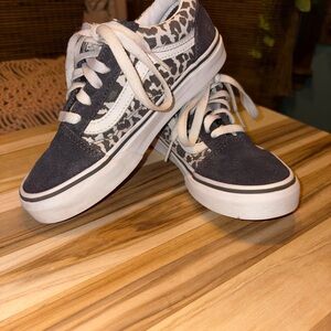 Vans Kids Sneakers in Gray and White Animal Print